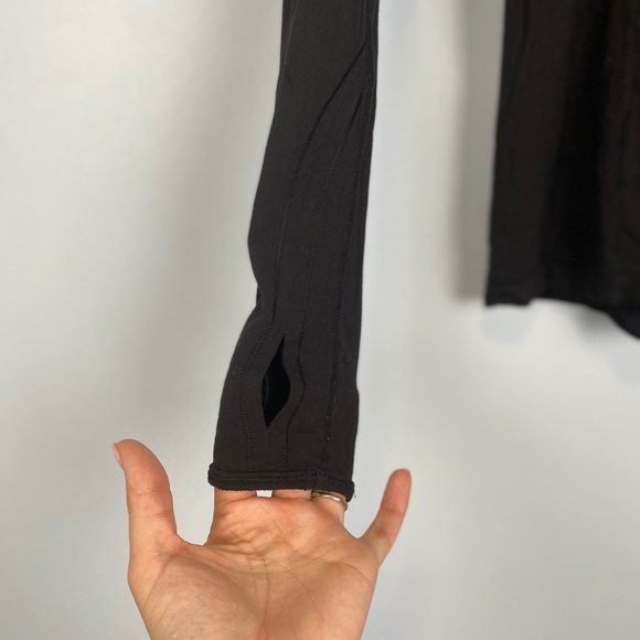 Lululemon Run Speedy Turtleneck Thumb holes Black Sz 6 Activewear Running Gym - Picture 8 of 15